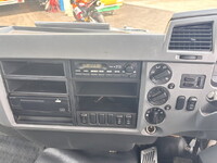 三菱ふそうファイターパッカー車（塵芥車）中型（4t）[写真38]