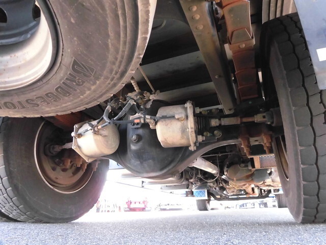 いすゞフォワードクレーン5段増トン（6t・8t）[写真11]