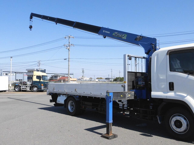 いすゞフォワードクレーン5段増トン（6t・8t）[写真08]