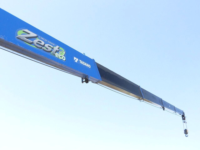 いすゞフォワードクレーン5段増トン（6t・8t）[写真09]