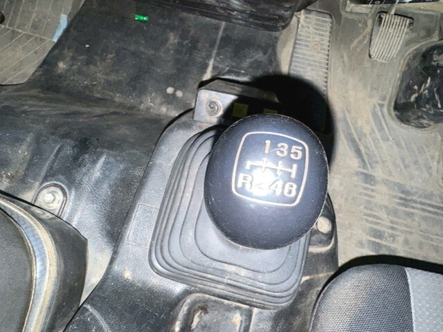 日野レンジャーダンプ中型（4t）[写真26]