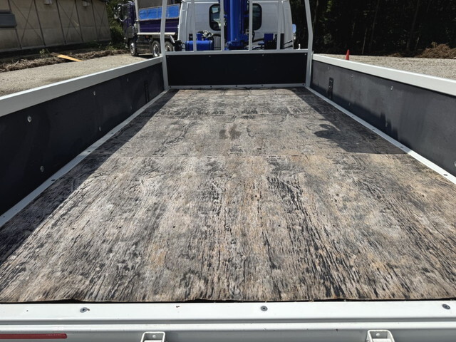 マツダタイタンクレーン4段小型（2t・3t）[写真10]