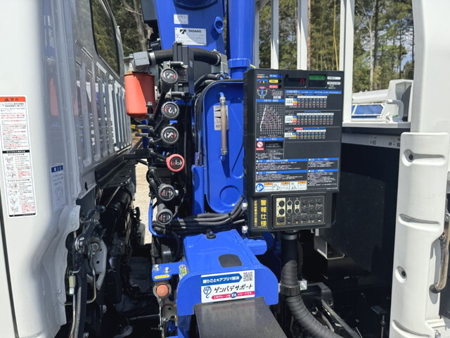 マツダタイタンクレーン4段小型（2t・3t）[写真18]