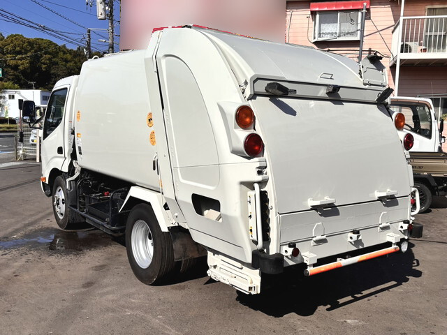 日野デュトロパッカー車（塵芥車）小型（2t・3t）[写真02]