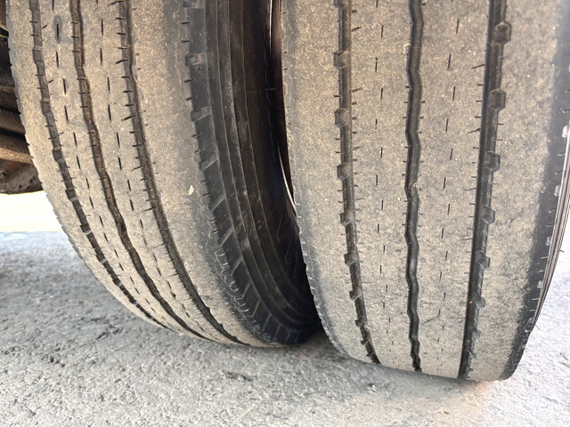 日野デュトロパッカー車（塵芥車）小型（2t・3t）[写真20]