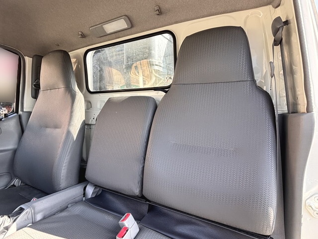 日野デュトロパッカー車（塵芥車）小型（2t・3t）[写真28]