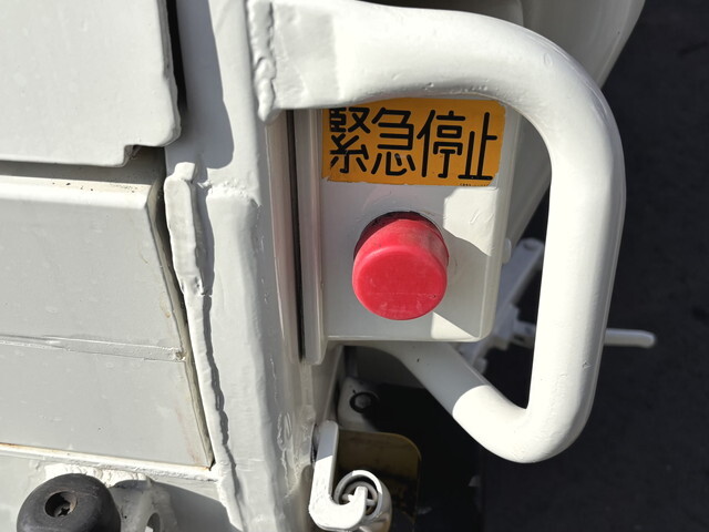 日野デュトロパッカー車（塵芥車）小型（2t・3t）[写真09]