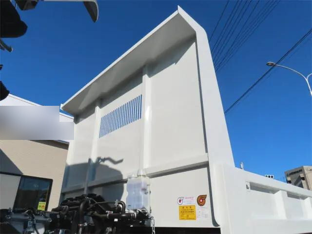 三菱ふそうファイターダンプ中型（4t）[写真28]