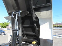 三菱ふそうファイターダンプ中型（4t）[写真40]