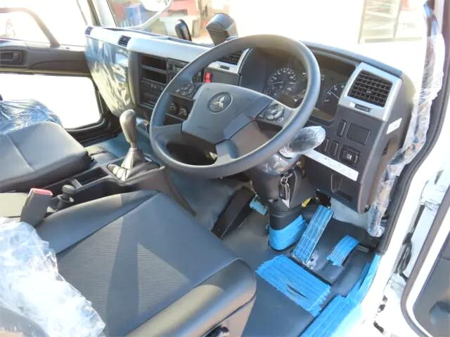 三菱ふそうファイターダンプ中型（4t）[写真08]