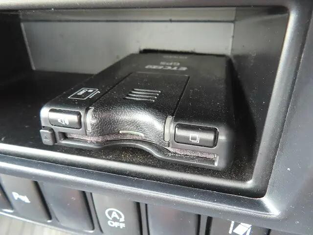 日野デュトロ平ボディ小型（2t・3t）[写真17]