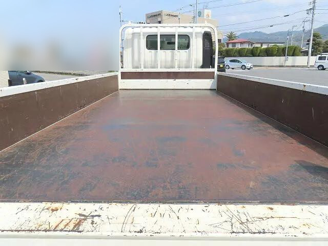 日野デュトロ平ボディ小型（2t・3t）[写真22]