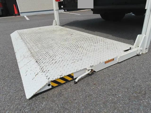 日野デュトロ平ボディ小型（2t・3t）[写真28]