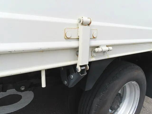 日野デュトロ平ボディ小型（2t・3t）[写真31]