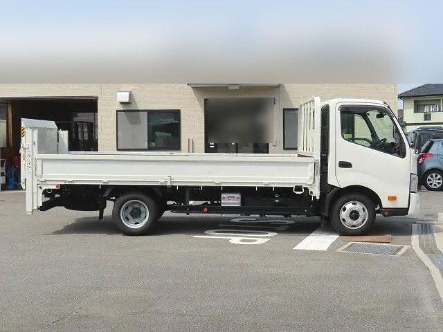 日野デュトロ平ボディ小型（2t・3t）[写真04]