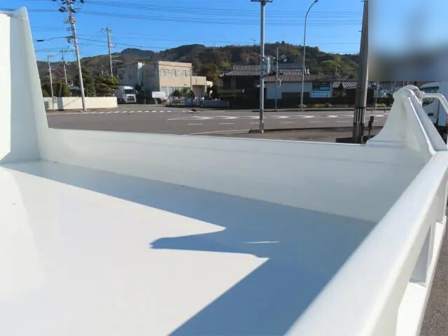 三菱ふそうファイターダンプ中型（4t）[写真24]