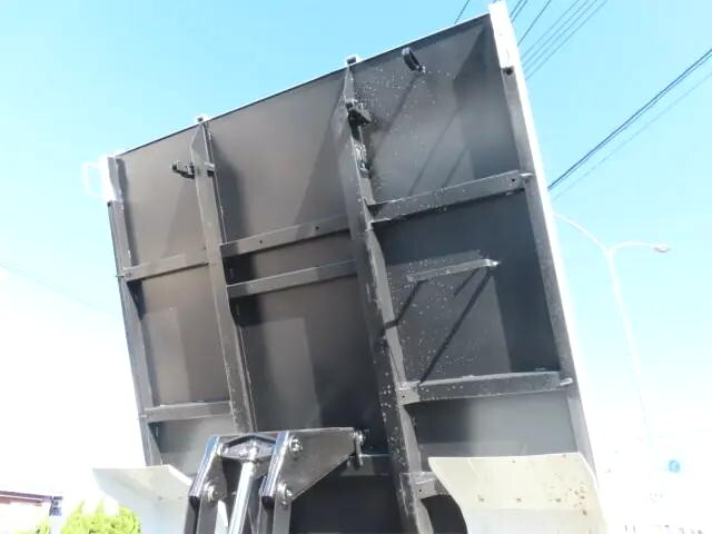 三菱ふそうファイターダンプ中型（4t）[写真40]