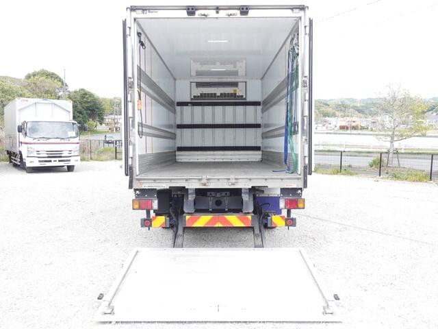 いすゞエルフ冷凍車（冷蔵車）小型（2t・3t）[写真14]