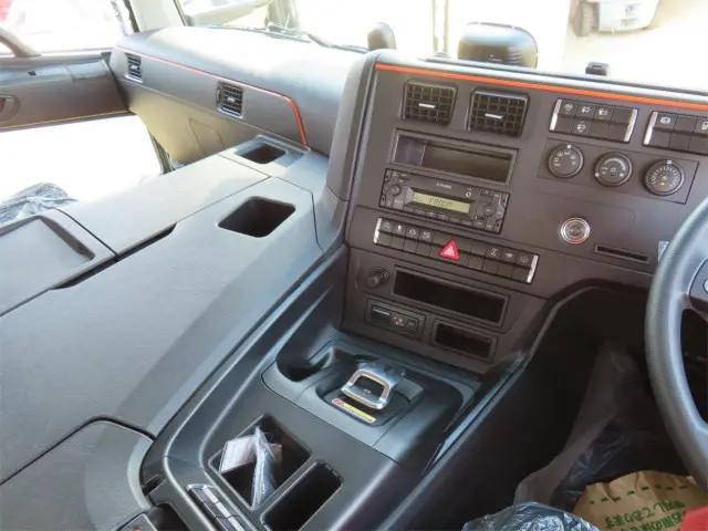 三菱ふそうスーパーグレート深ダンプ（土砂禁ダンプ）大型（10t）[写真13]