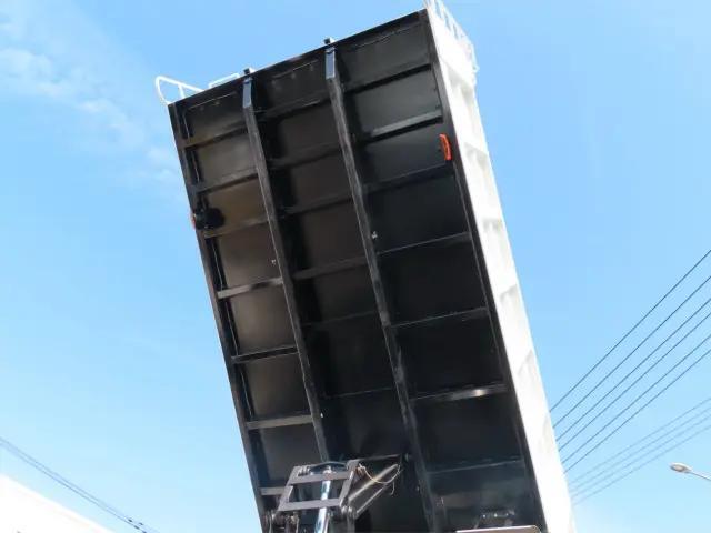 三菱ふそうスーパーグレート深ダンプ（土砂禁ダンプ）大型（10t）[写真39]