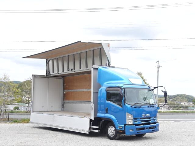 いすゞフォワードアルミウイング中型（4t）[写真01]