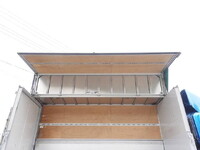 いすゞフォワードアルミウイング中型（4t）[写真11]