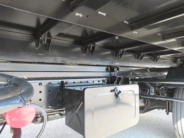 三菱ふそうキャンターセルフローダー小型（2t・3t）[写真32]