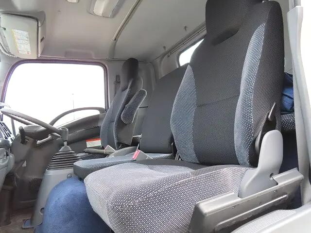 いすゞフォワードアルミブロック中型（4t）[写真12]