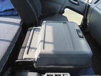 いすゞフォワードアルミブロック中型（4t）[写真14]