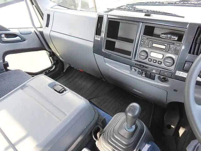 いすゞフォワードアルミブロック中型（4t）[写真16]