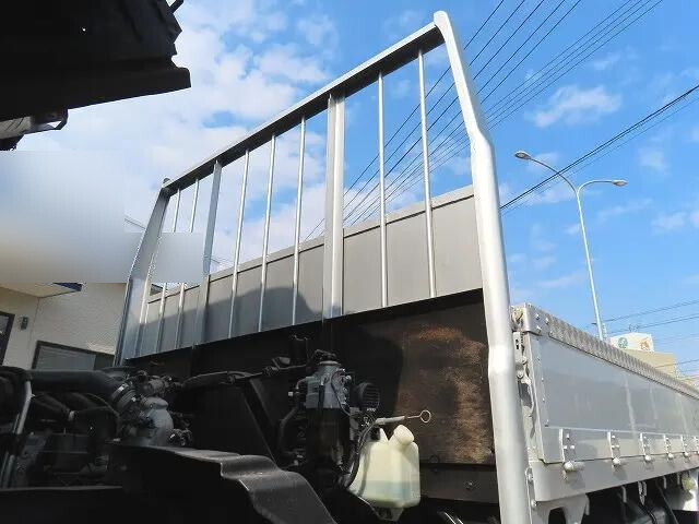 いすゞフォワードアルミブロック中型（4t）[写真29]