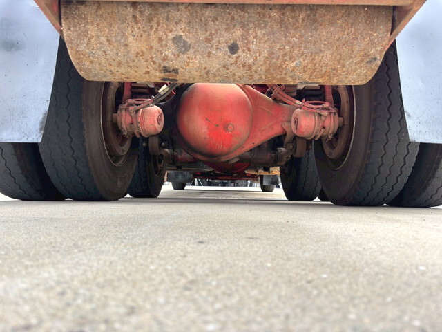 いすゞギガコンテナ専用車大型（10t）[写真08]