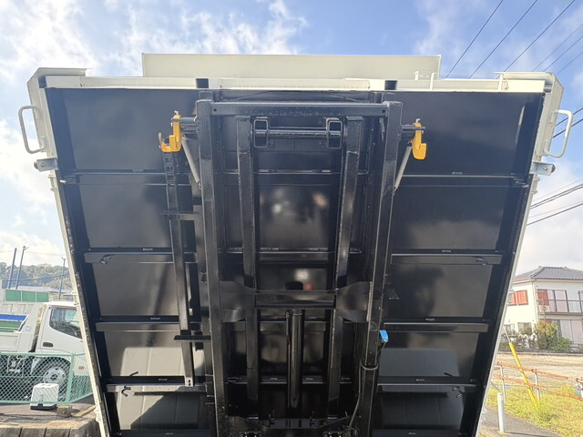 日野デュトロローダーダンプ小型（2t・3t）[写真13]