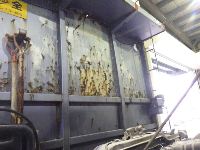 いすゞギガダンプ大型（10t）[写真13]