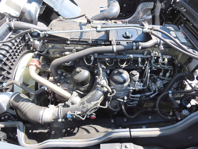 三菱ふそうスーパーグレートシャーシ大型（10t）[写真14]