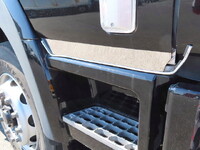 三菱ふそうスーパーグレートシャーシ大型（10t）[写真23]