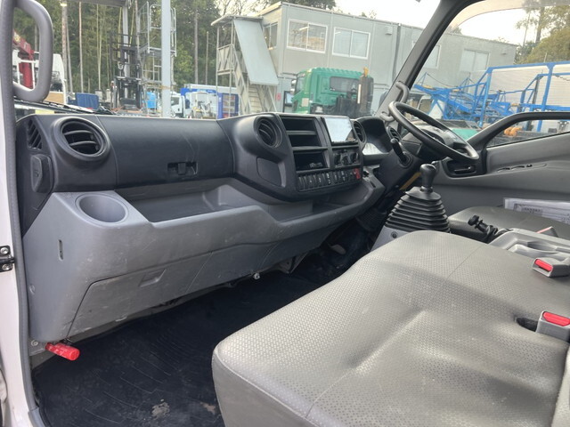 トヨタトヨエースクレーン4段小型（2t・3t）[写真26]