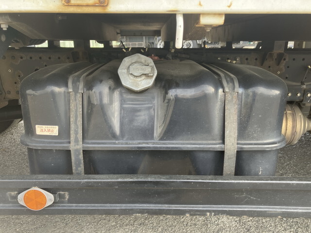 いすゞエルフ平ボディ小型（2t・3t）[写真19]