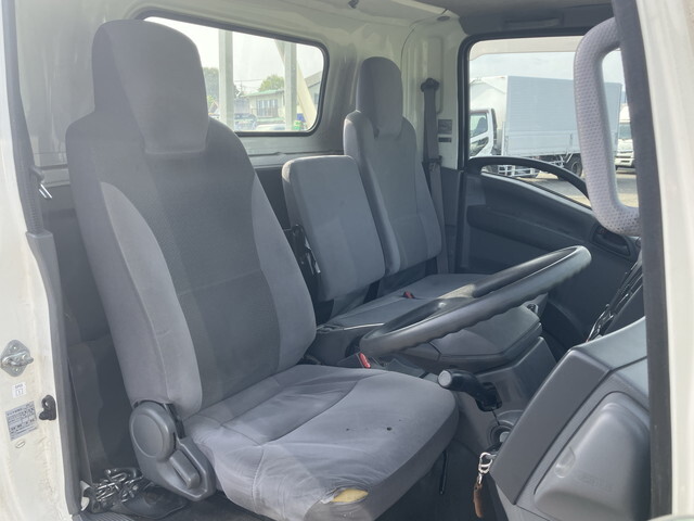 いすゞエルフ平ボディ小型（2t・3t）[写真35]