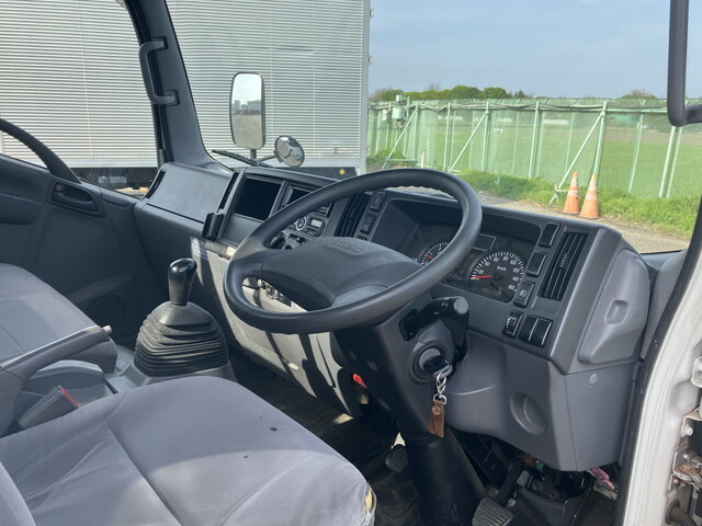 いすゞエルフ平ボディ小型（2t・3t）[写真36]