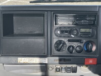 いすゞエルフ平ボディ小型（2t・3t）[写真38]