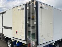 いすゞエルフ冷凍車（冷蔵車）小型（2t・3t）[写真12]