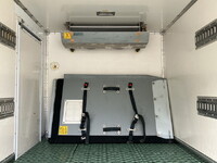 いすゞエルフ冷凍車（冷蔵車）小型（2t・3t）[写真17]