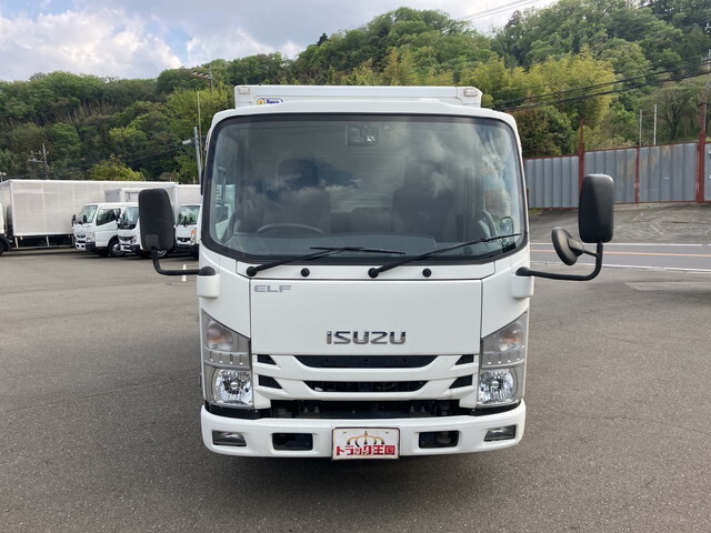 いすゞエルフ冷凍車（冷蔵車）小型（2t・3t）[写真07]