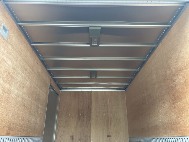 日産アトラスアルミバン小型（2t・3t）[写真12]