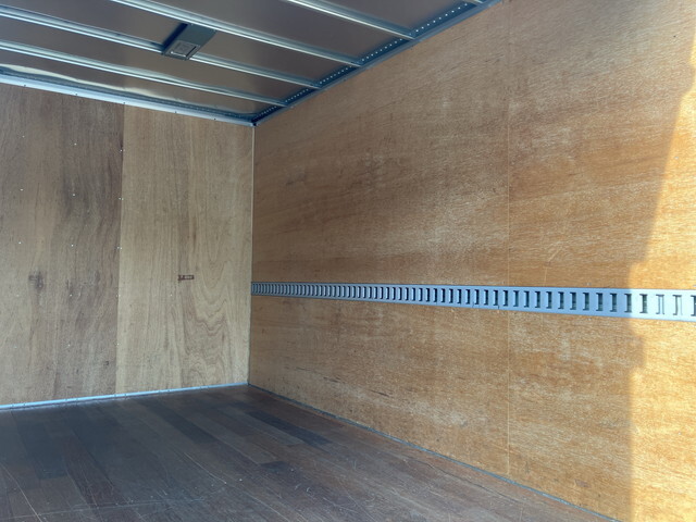 日産アトラスアルミバン小型（2t・3t）[写真15]