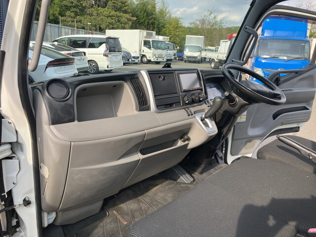 日産アトラスアルミバン小型（2t・3t）[写真28]