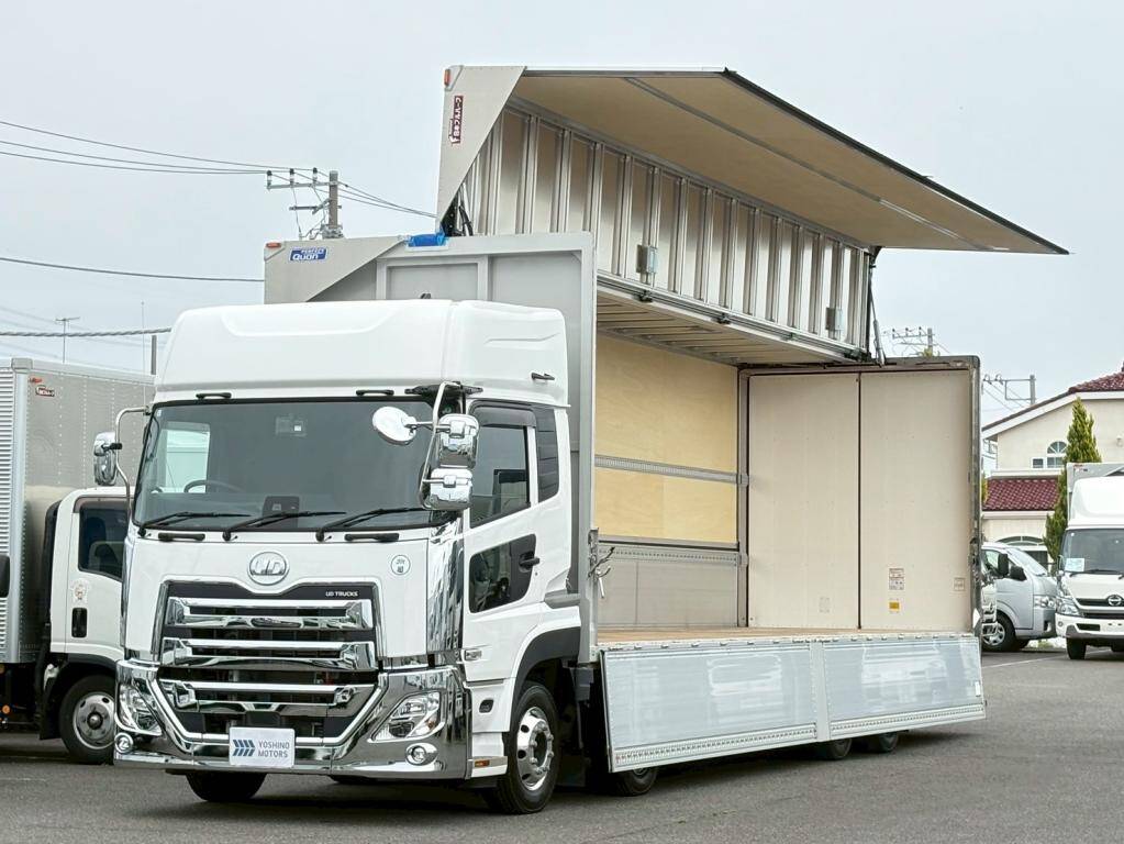 UDトラックスクオンアルミウイング大型（10t）[写真13]