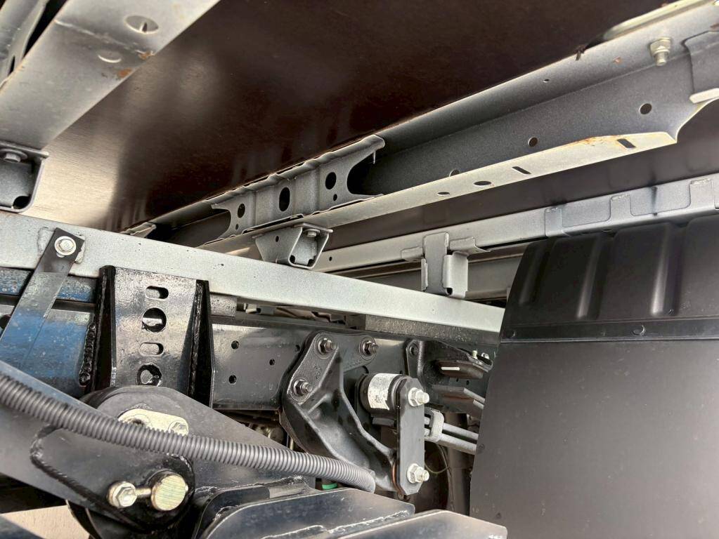 日野デュトロ平ボディ小型（2t・3t）[写真15]