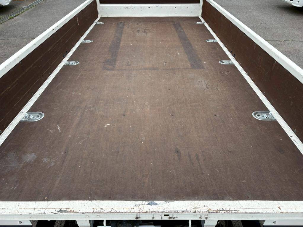 日野デュトロ平ボディ小型（2t・3t）[写真08]